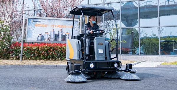 客戶要如何選擇合適的掃地機？