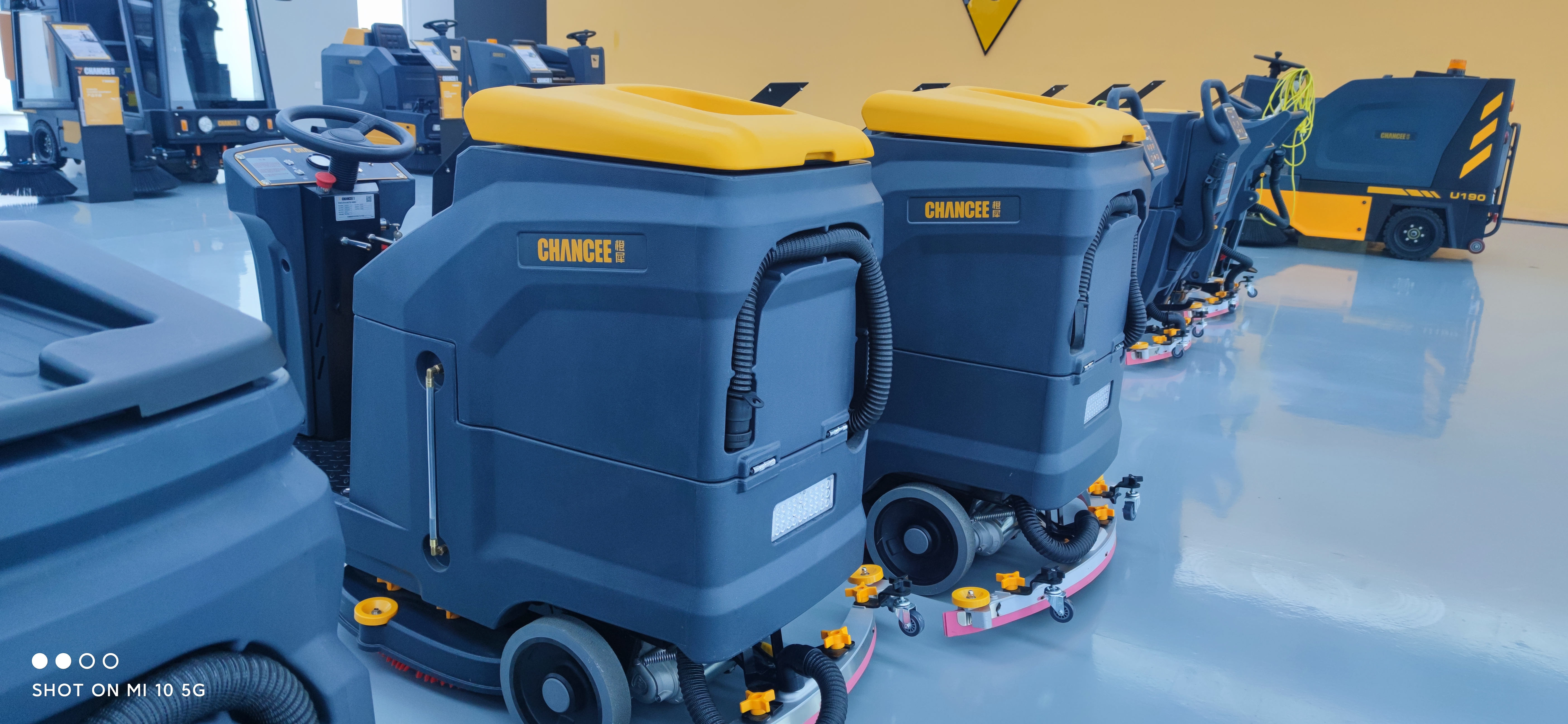 使用駕駛式洗地機真的會環保嘛？